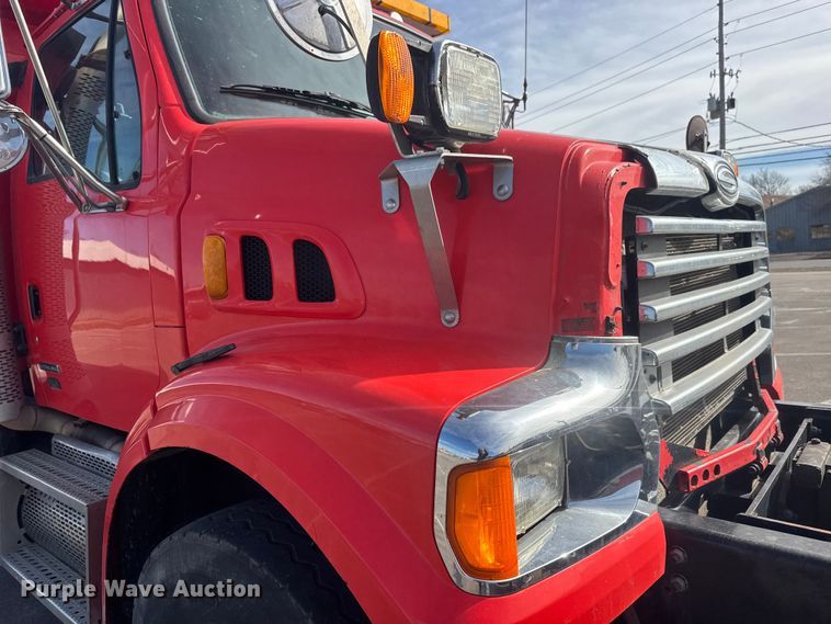 image for item EP2964 2009 Sterling L7500 Series dump truck