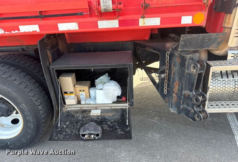 image for item EP2964 2009 Sterling L7500 Series dump truck