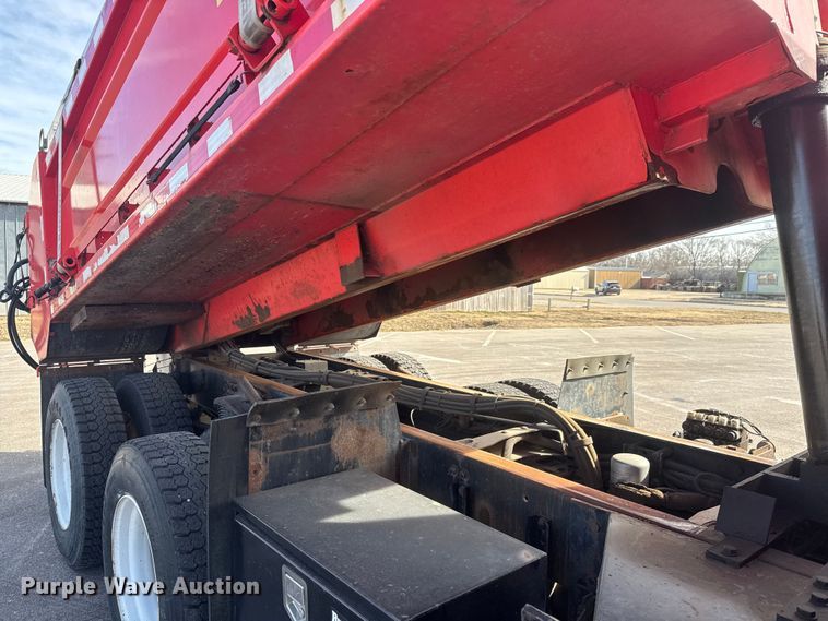 image for item EP2964 2009 Sterling L7500 Series dump truck