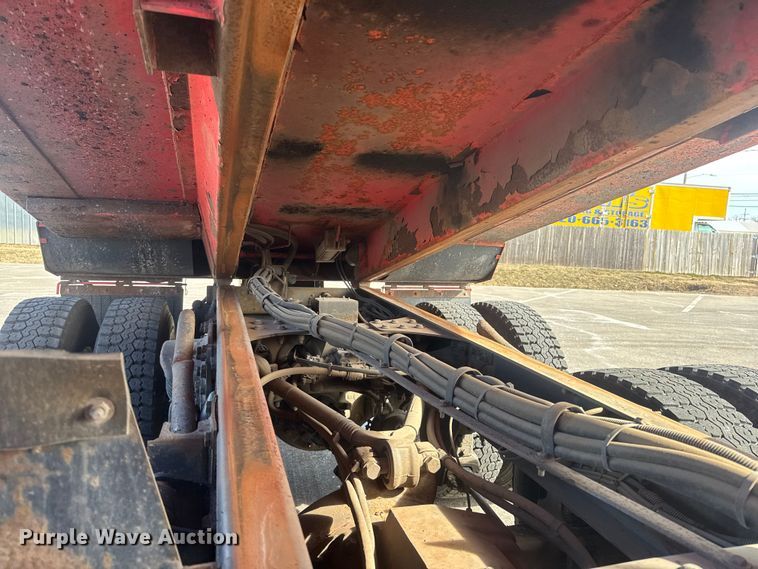 image for item EP2964 2009 Sterling L7500 Series dump truck