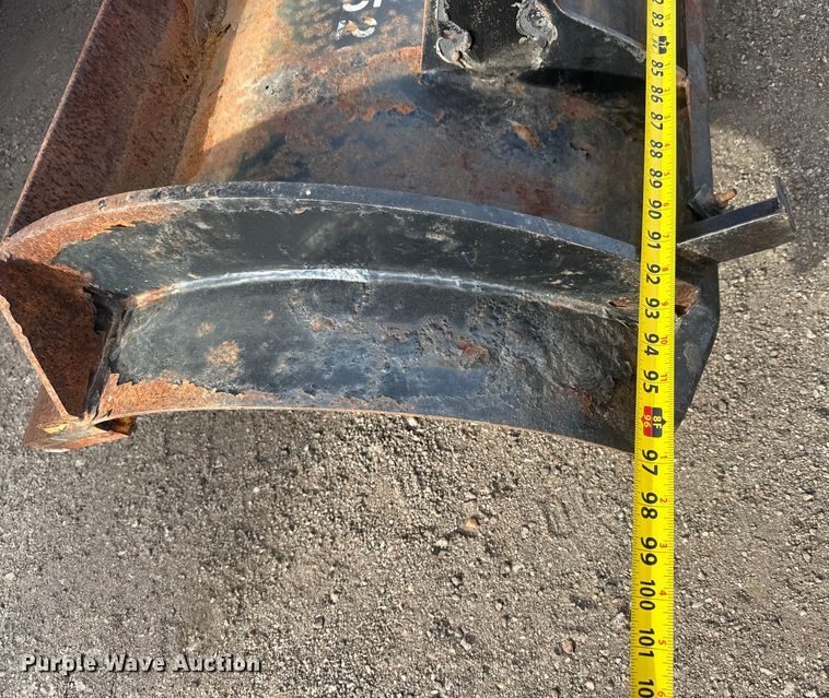 image for item EP2964 2009 Sterling L7500 Series dump truck