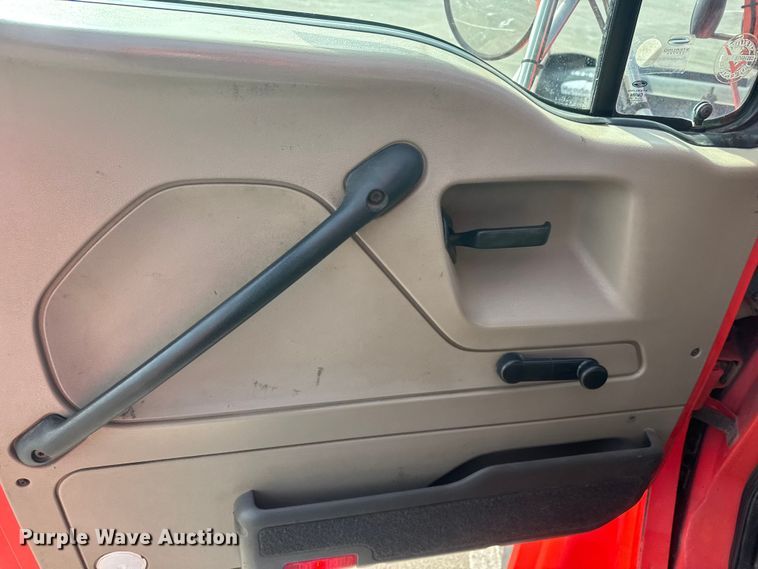 image for item EP2964 2009 Sterling L7500 Series dump truck