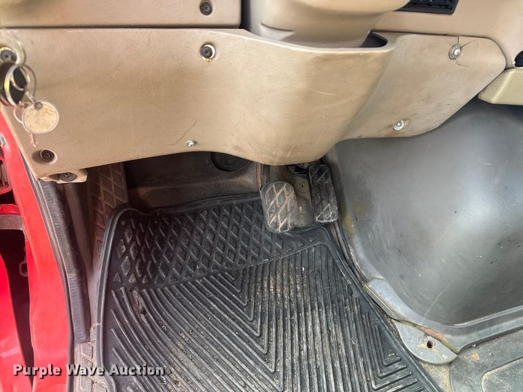 image for item EP2964 2009 Sterling L7500 Series dump truck