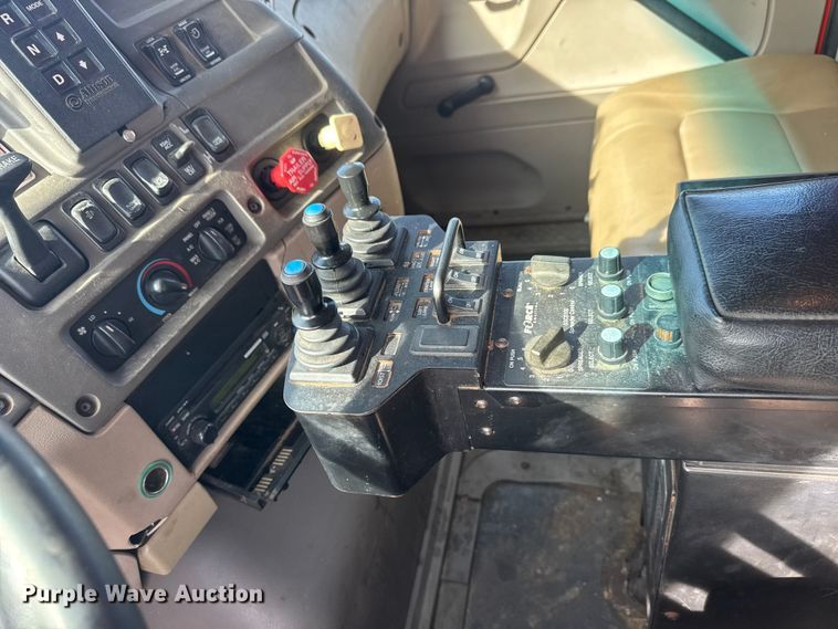 image for item EP2964 2009 Sterling L7500 Series dump truck