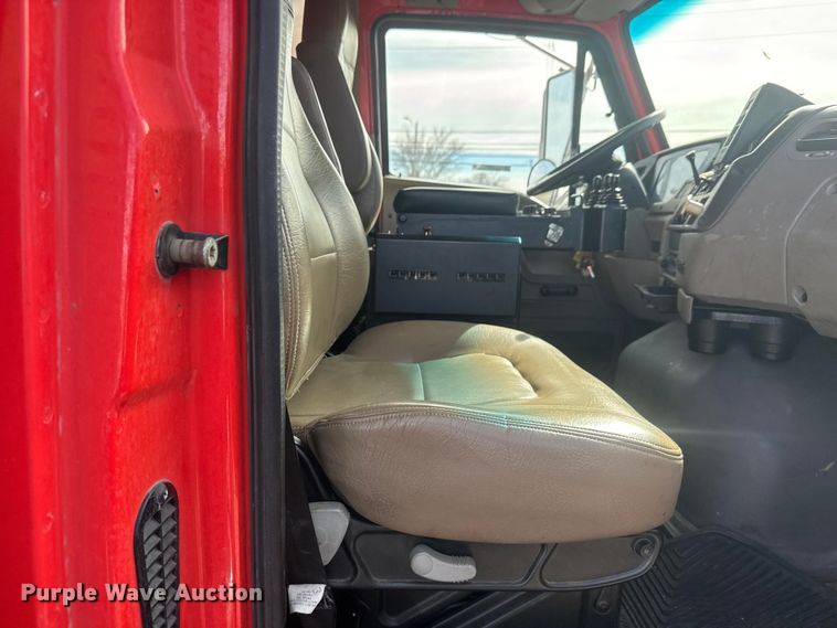 image for item EP2964 2009 Sterling L7500 Series dump truck