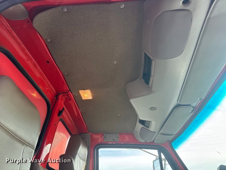 image for item EP2964 2009 Sterling L7500 Series dump truck