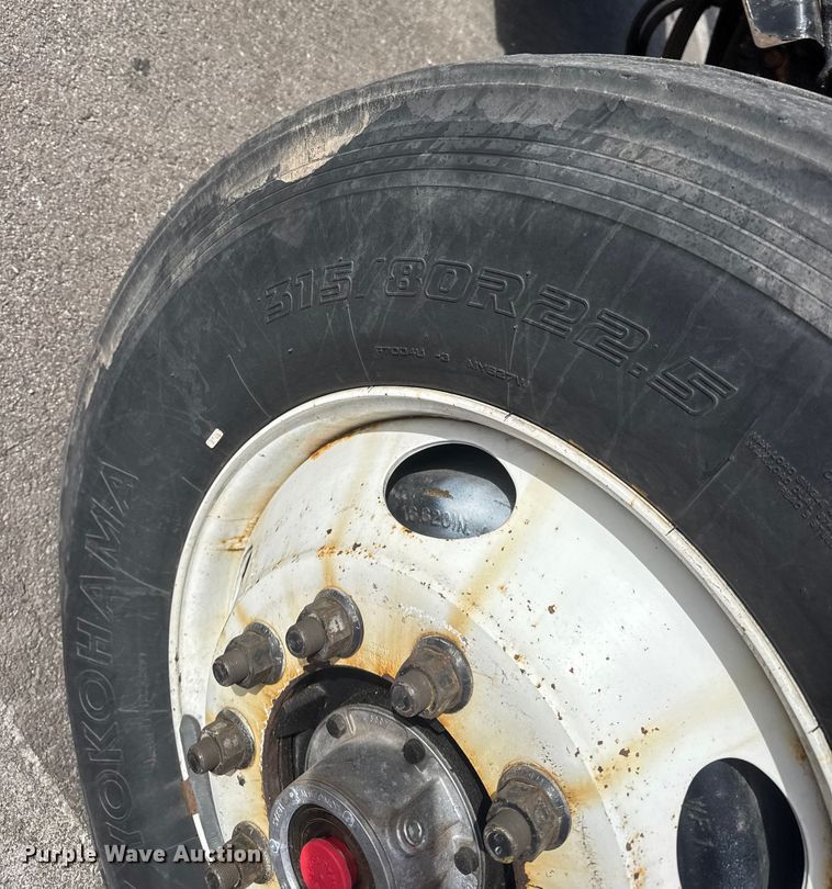 image for item EP2964 2009 Sterling L7500 Series dump truck