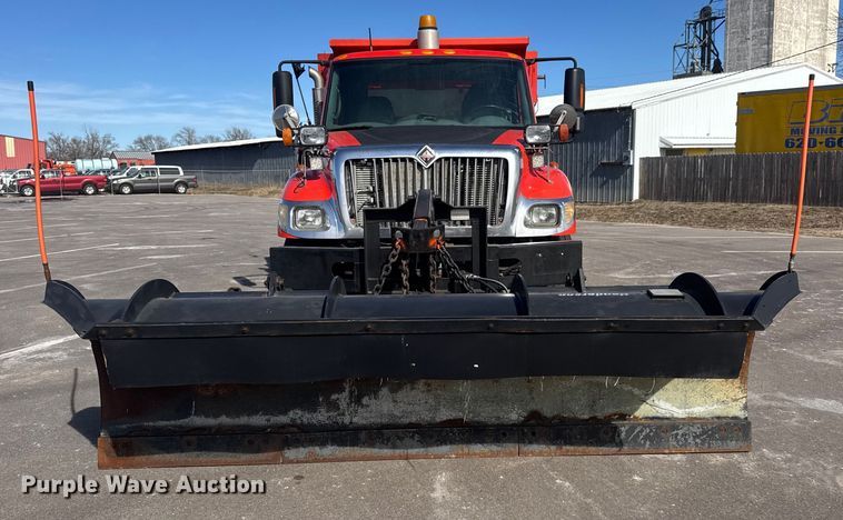 image for item EP2965 2007 International WorkStar 7400 dump truck