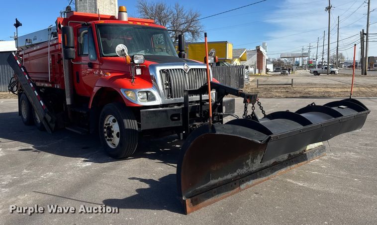 image for item EP2965 2007 International WorkStar 7400 dump truck