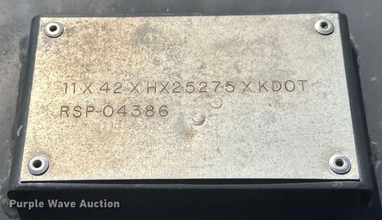 image for item EP2965 2007 International WorkStar 7400 dump truck