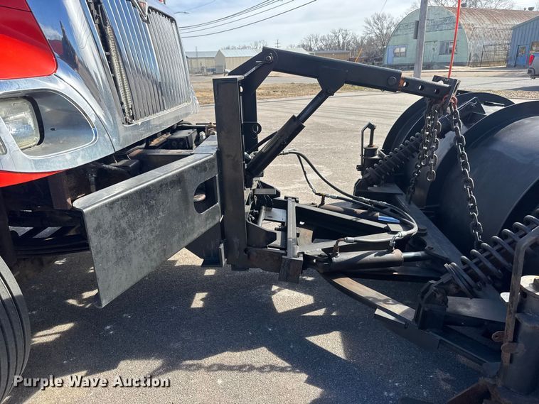 image for item EP2965 2007 International WorkStar 7400 dump truck