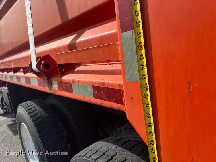 image for item EP2965 2007 International WorkStar 7400 dump truck