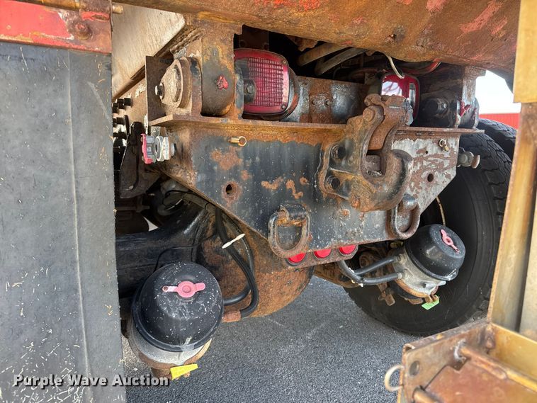 image for item EP2965 2007 International WorkStar 7400 dump truck