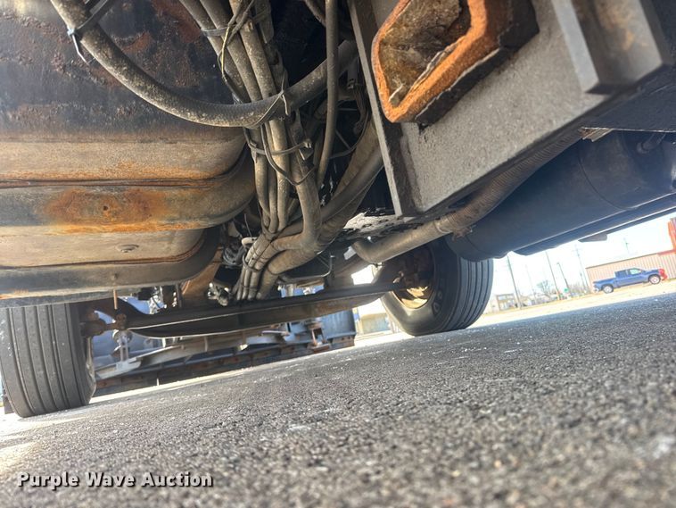 image for item EP2965 2007 International WorkStar 7400 dump truck