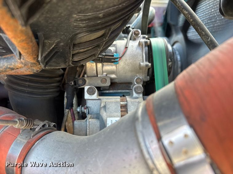 image for item EP2965 2007 International WorkStar 7400 dump truck