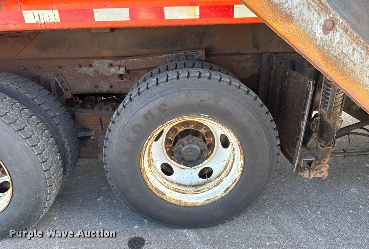 image for item EP2965 2007 International WorkStar 7400 dump truck