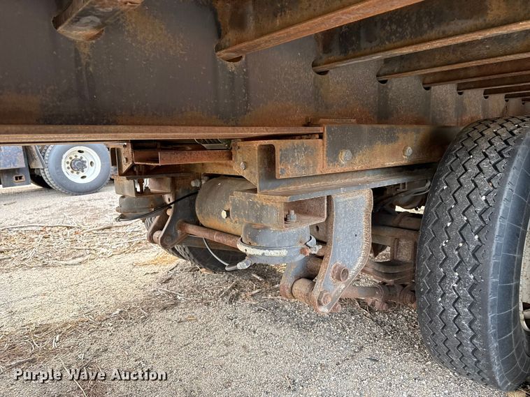 image for item EP2972 2006 Trail-Eze TE401 tilt deck equipment trailer