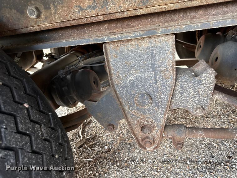 image for item EP2972 2006 Trail-Eze TE401 tilt deck equipment trailer