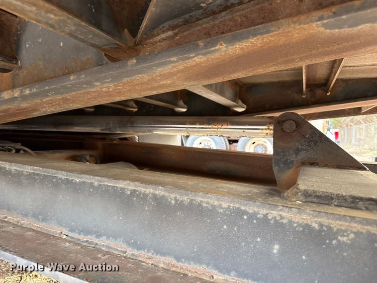 image for item EP2972 2006 Trail-Eze TE401 tilt deck equipment trailer