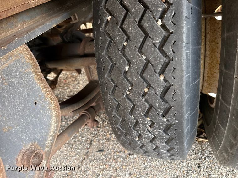 image for item EP2972 2006 Trail-Eze TE401 tilt deck equipment trailer