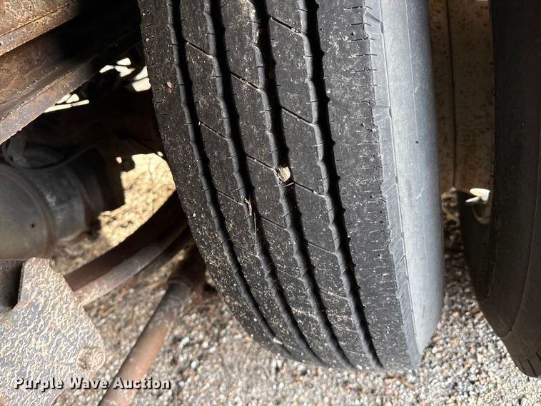 image for item EP2972 2006 Trail-Eze TE401 tilt deck equipment trailer