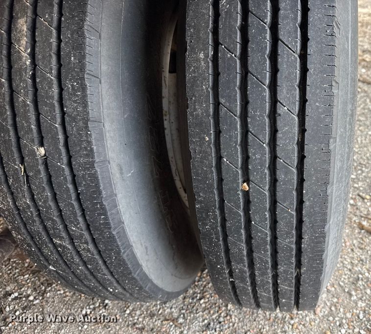 image for item EP2972 2006 Trail-Eze TE401 tilt deck equipment trailer