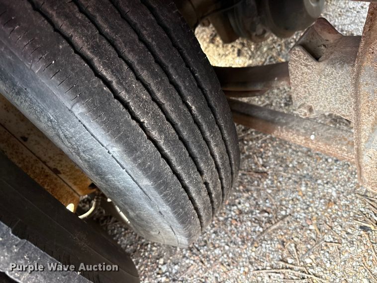 image for item EP2972 2006 Trail-Eze TE401 tilt deck equipment trailer