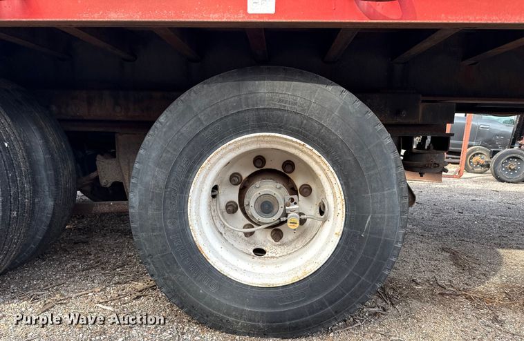 image for item EP2972 2006 Trail-Eze TE401 tilt deck equipment trailer