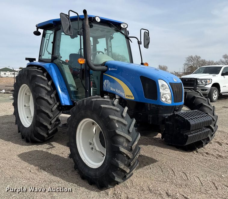 image for item EP2974 2011 New Holland T5070 MFWD tractor