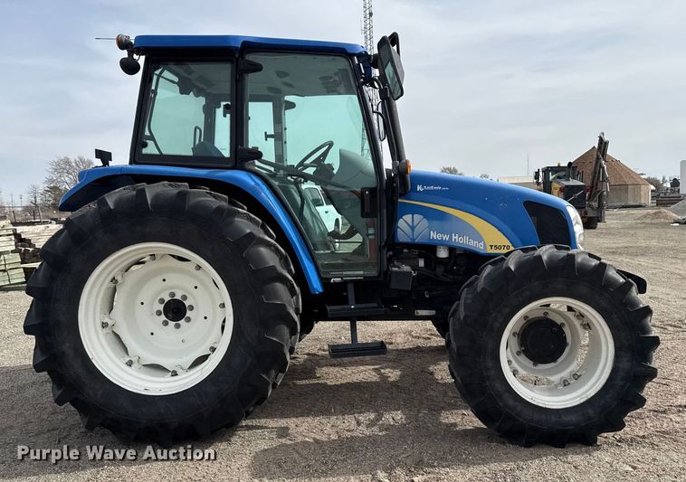 image for item EP2974 2011 New Holland T5070 MFWD tractor