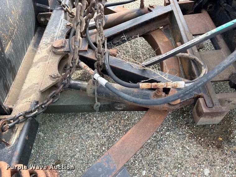 image for item EP2975 2005 International 7400 dump truck