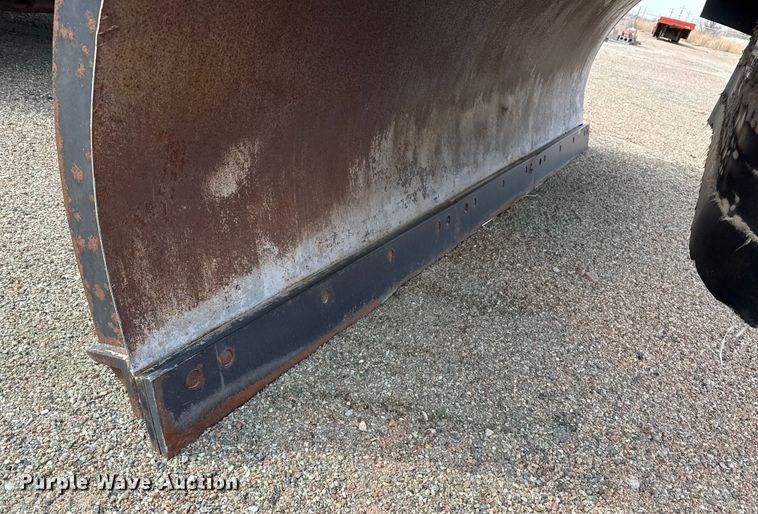 image for item EP2975 2005 International 7400 dump truck