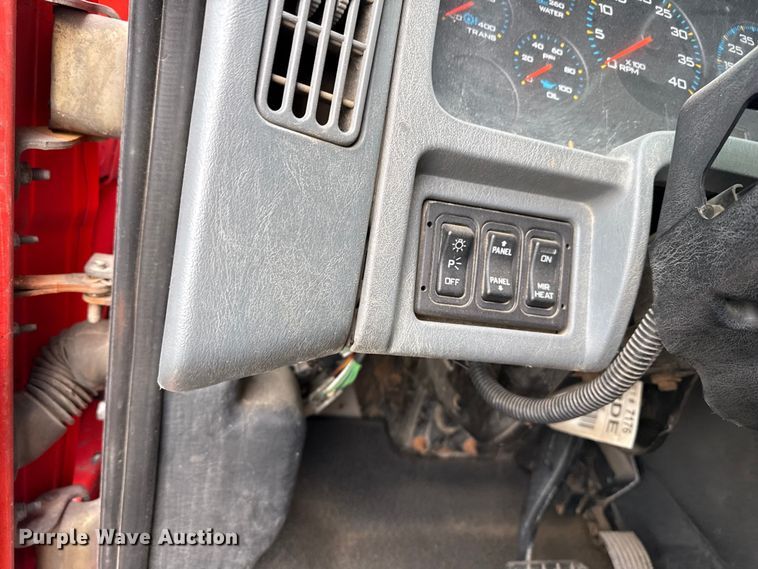 image for item EP2975 2005 International 7400 dump truck