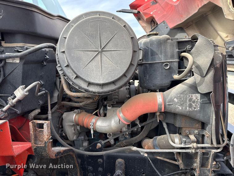 image for item EP2975 2005 International 7400 dump truck