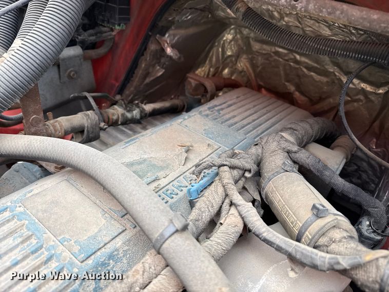 image for item EP2975 2005 International 7400 dump truck