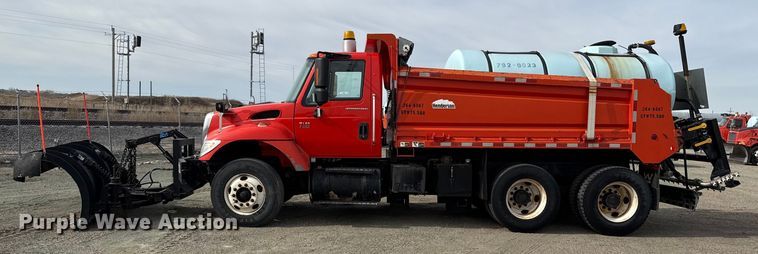 image for item EP2976 2007 International 7400 dump truck