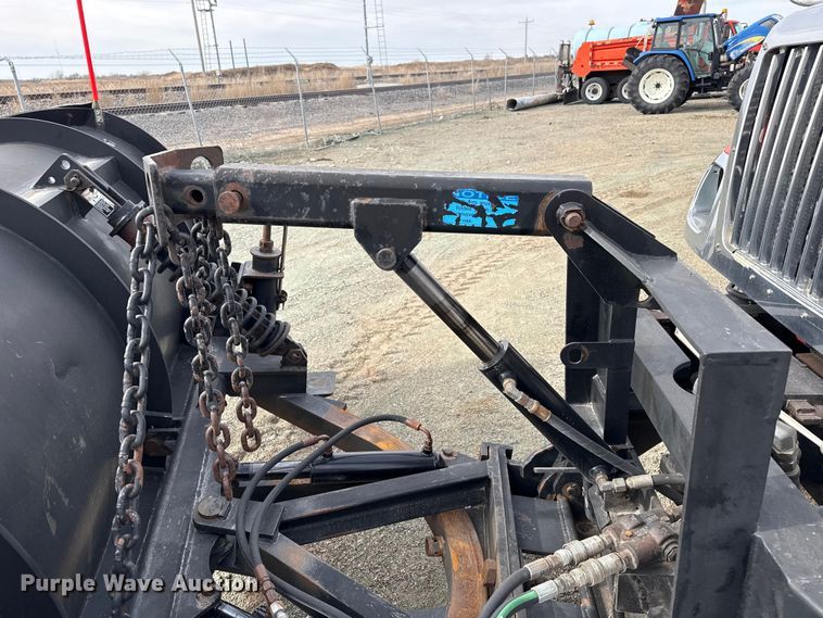 image for item EP2976 2007 International 7400 dump truck