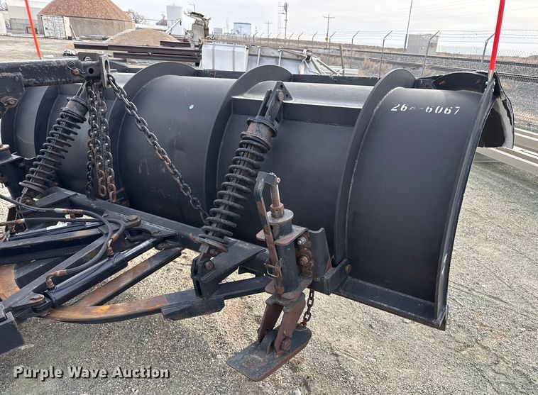 image for item EP2976 2007 International 7400 dump truck