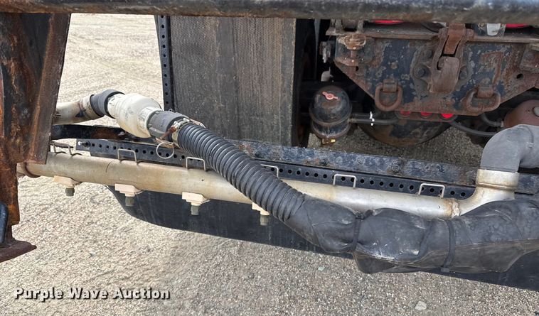 image for item EP2976 2007 International 7400 dump truck