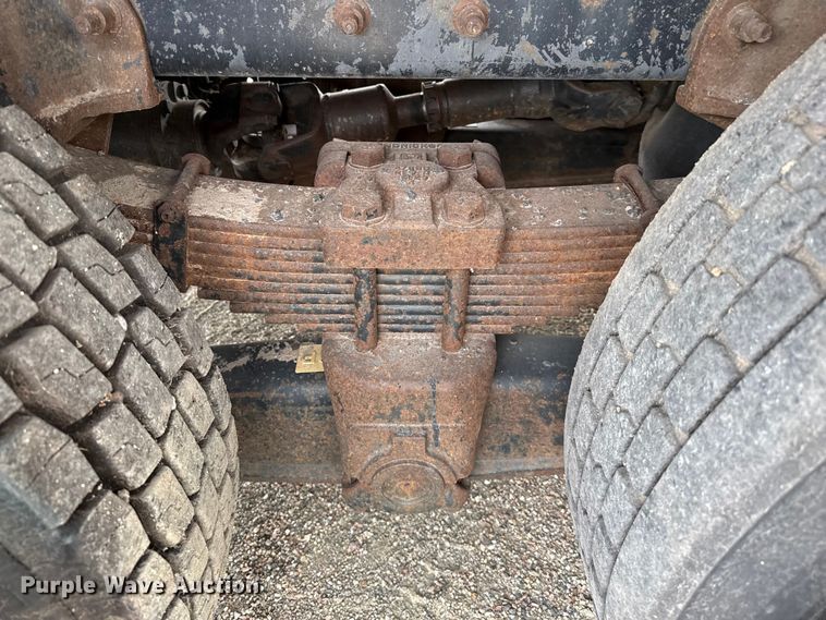 image for item EP2976 2007 International 7400 dump truck