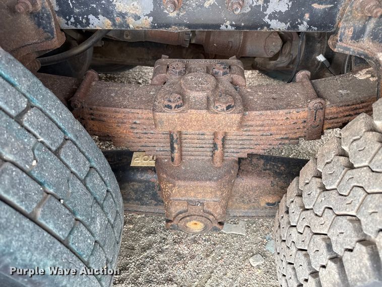 image for item EP2976 2007 International 7400 dump truck