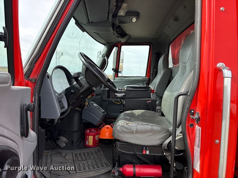 image for item EP2976 2007 International 7400 dump truck