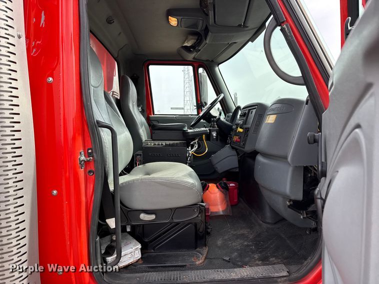 image for item EP2976 2007 International 7400 dump truck