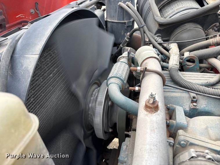 image for item EP2976 2007 International 7400 dump truck