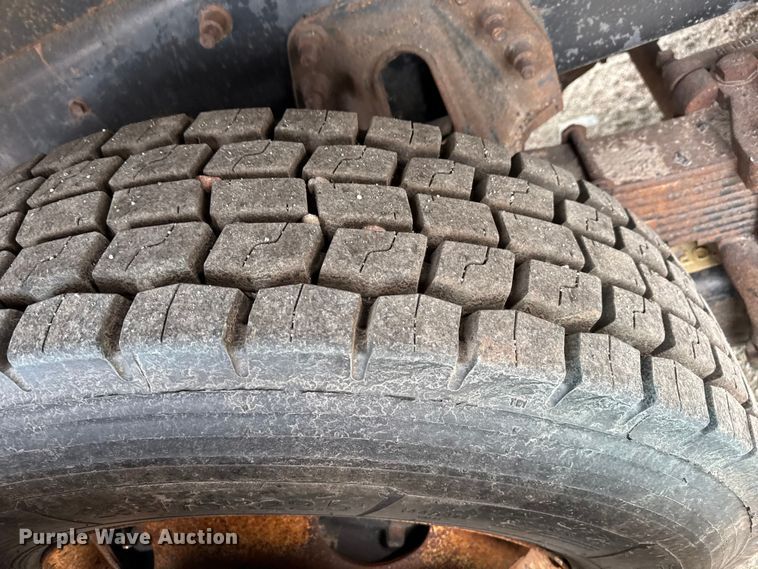 image for item EP2976 2007 International 7400 dump truck