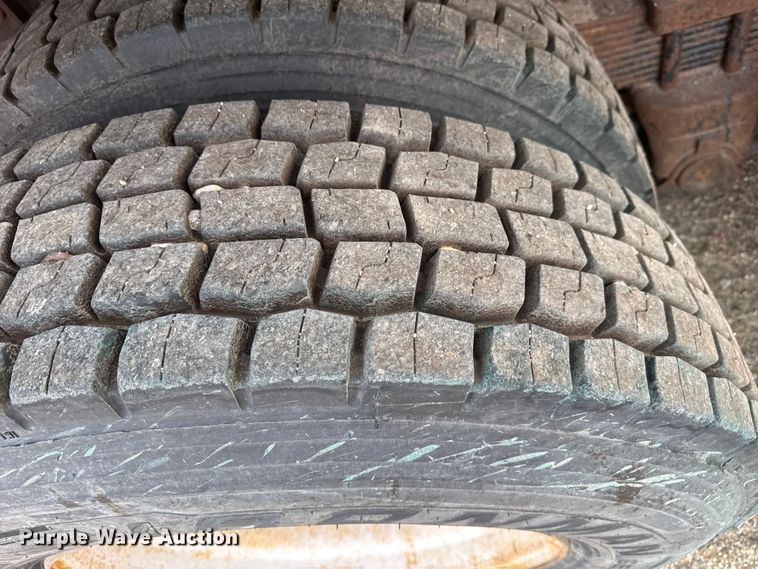 image for item EP2976 2007 International 7400 dump truck