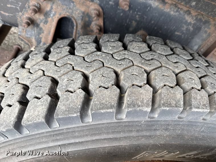 image for item EP2976 2007 International 7400 dump truck