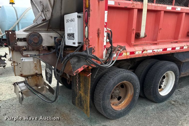 image for item EP2977 2003 Sterling 7500 dump truck