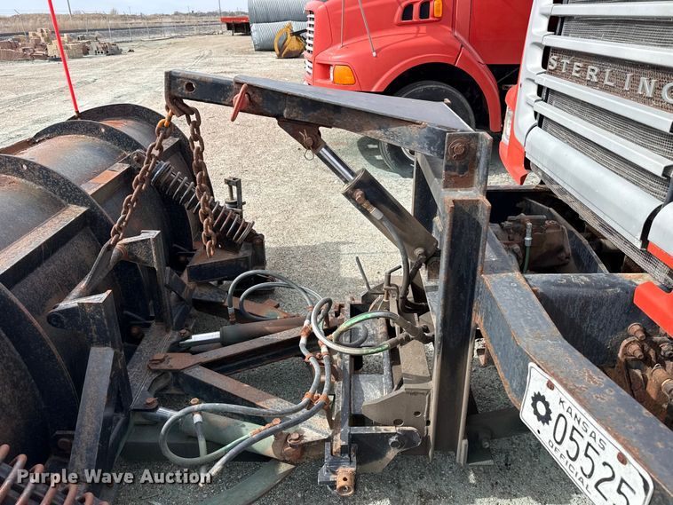 image for item EP2977 2003 Sterling 7500 dump truck