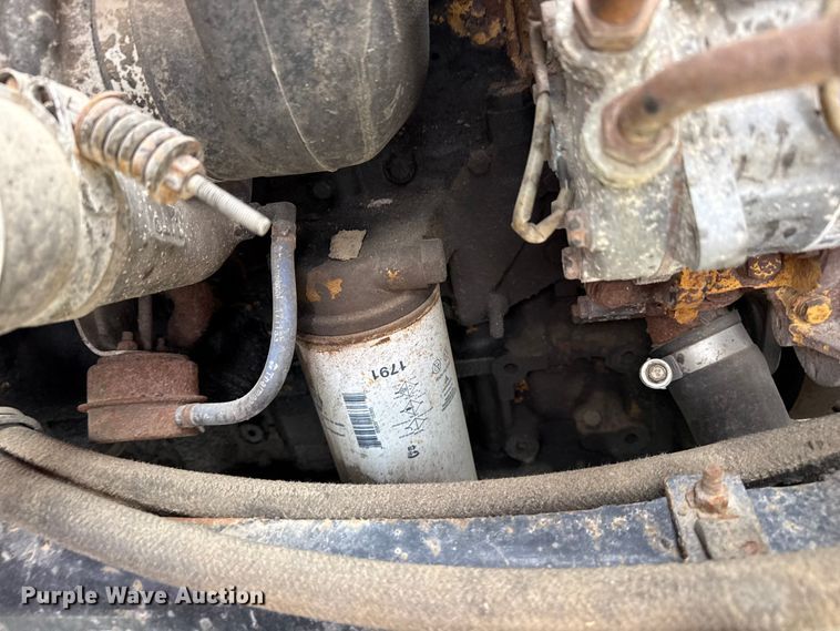 image for item EP2977 2003 Sterling 7500 dump truck